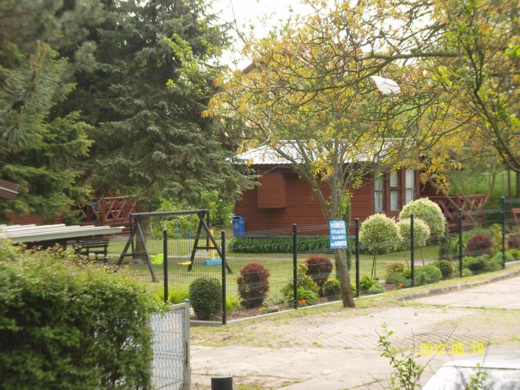 Вілла Osrodek Wypoczynkowy Amber Конти-Рибацькі Екстер'єр фото